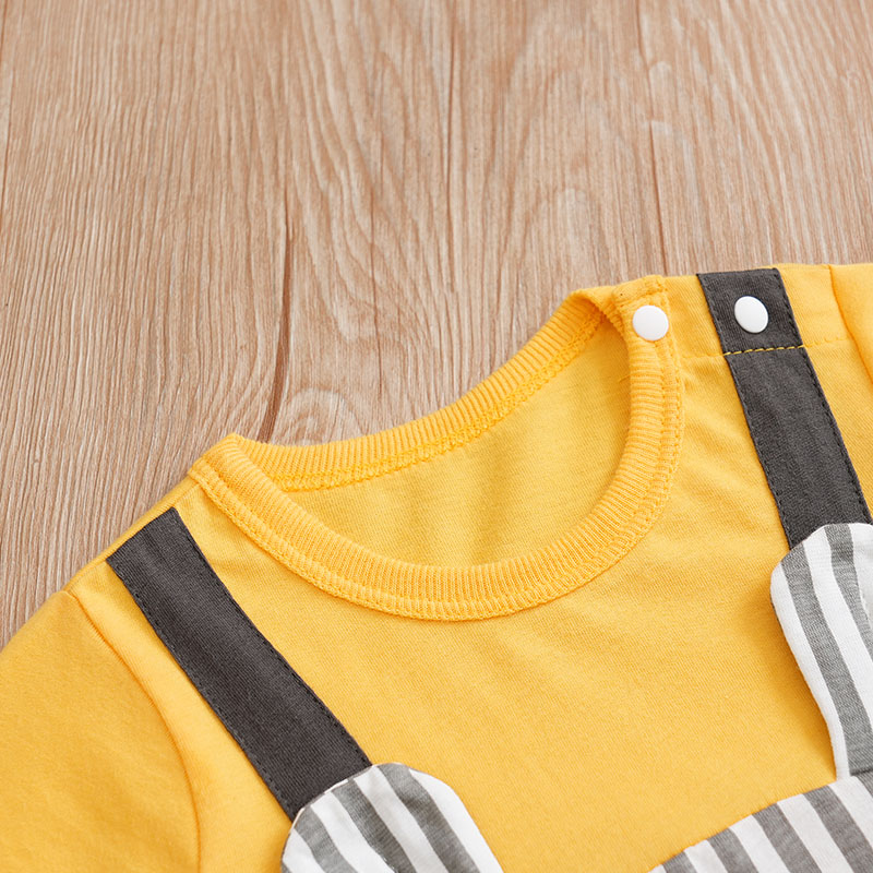 Vestiti del neonato Unisex in  - Baby Clothing Display recensione e prezzo