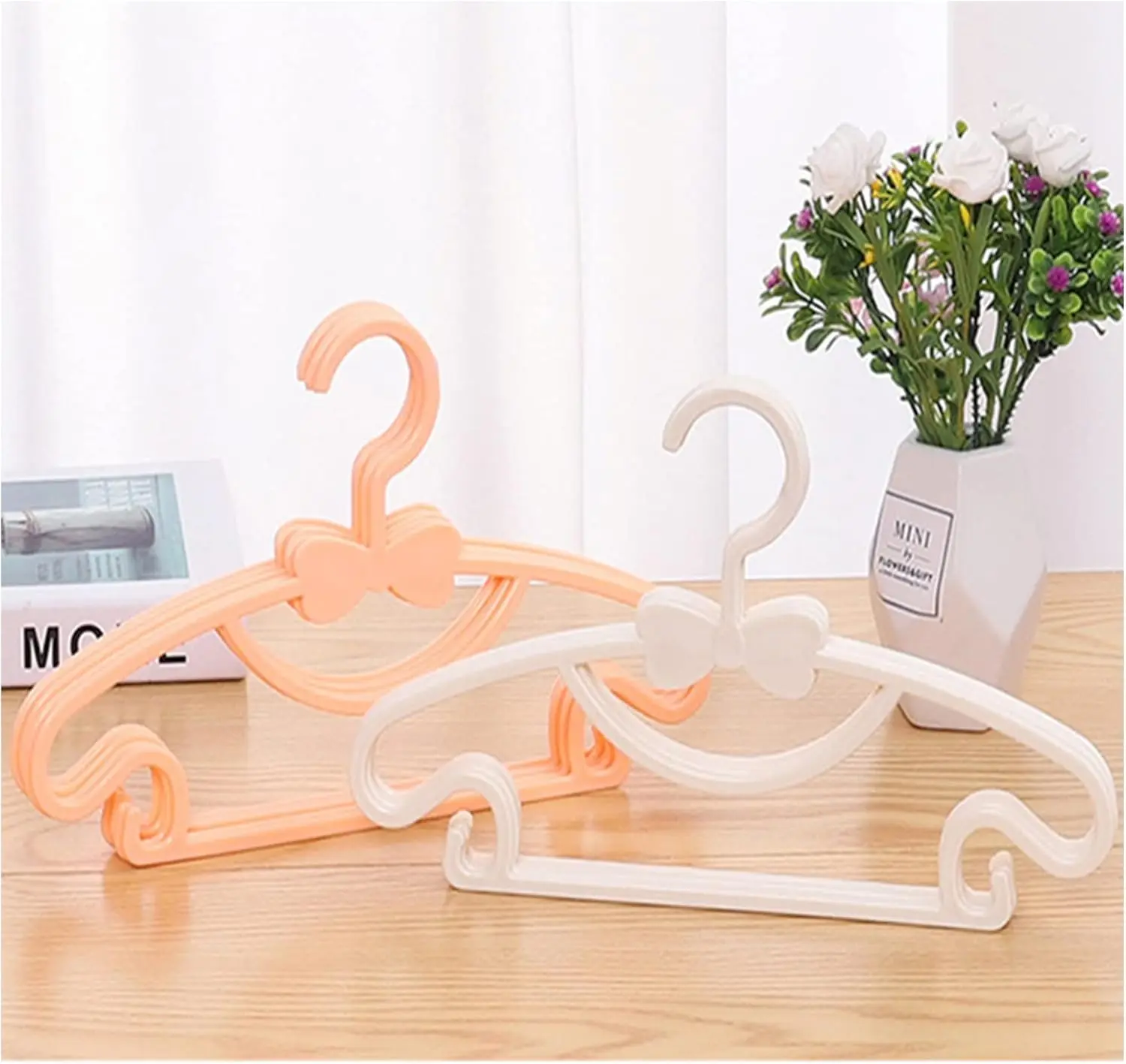 Appendiabiti in plastica per v - Baby Clothing Display recensione e prezzo